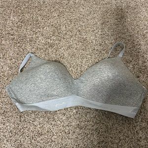 Women’s PINK bra, no underwire, Size 38DD